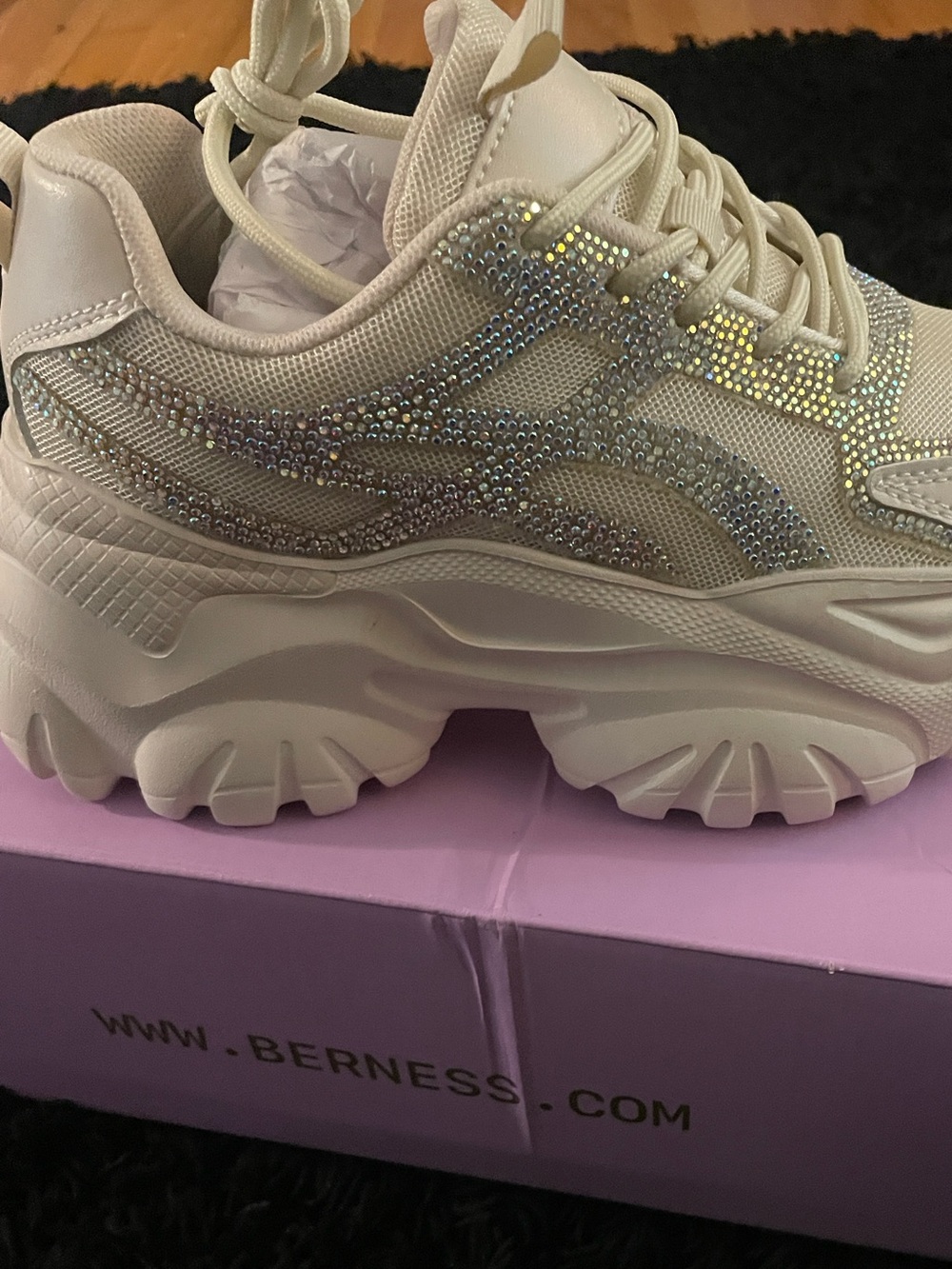 BERNESS Hannah02 Beige Women's Sneakers - Size 6
